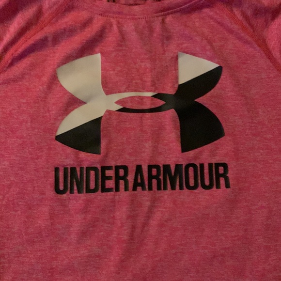 Under armor shirt girls - Picture 5 of 6